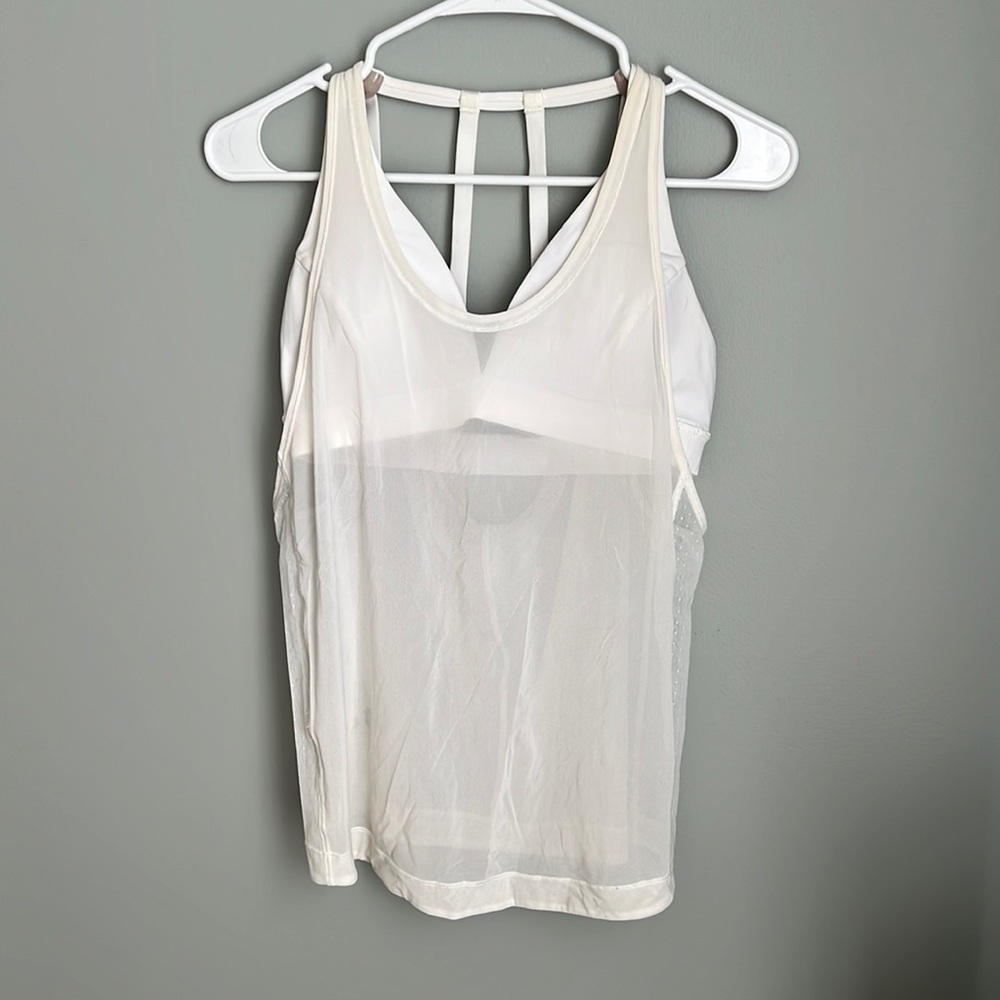 Lululemon mesh Tank Size 6